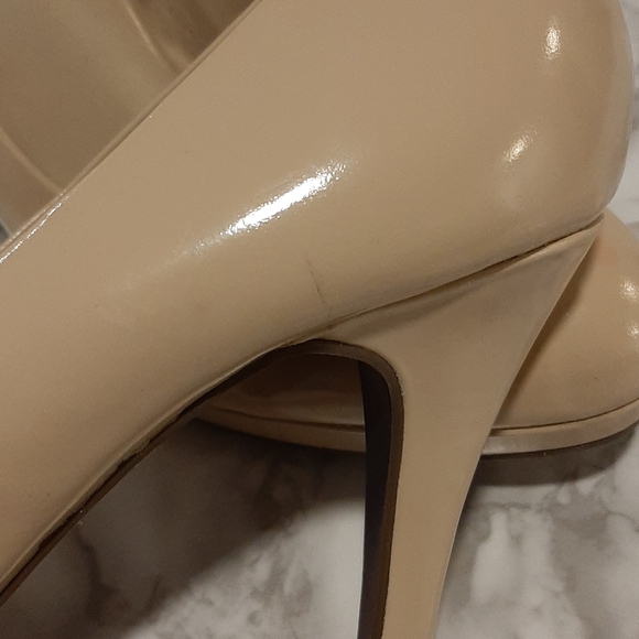 Vianni Collection Nude Pumps - Picture 5 of 6